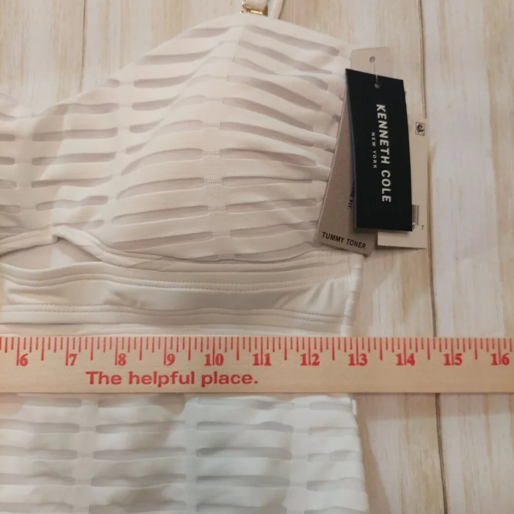 Kenneth Cole White One-Piece Padded Bust Tummy Toner Swimsuit Size Large Classy - Picture 12 of 12